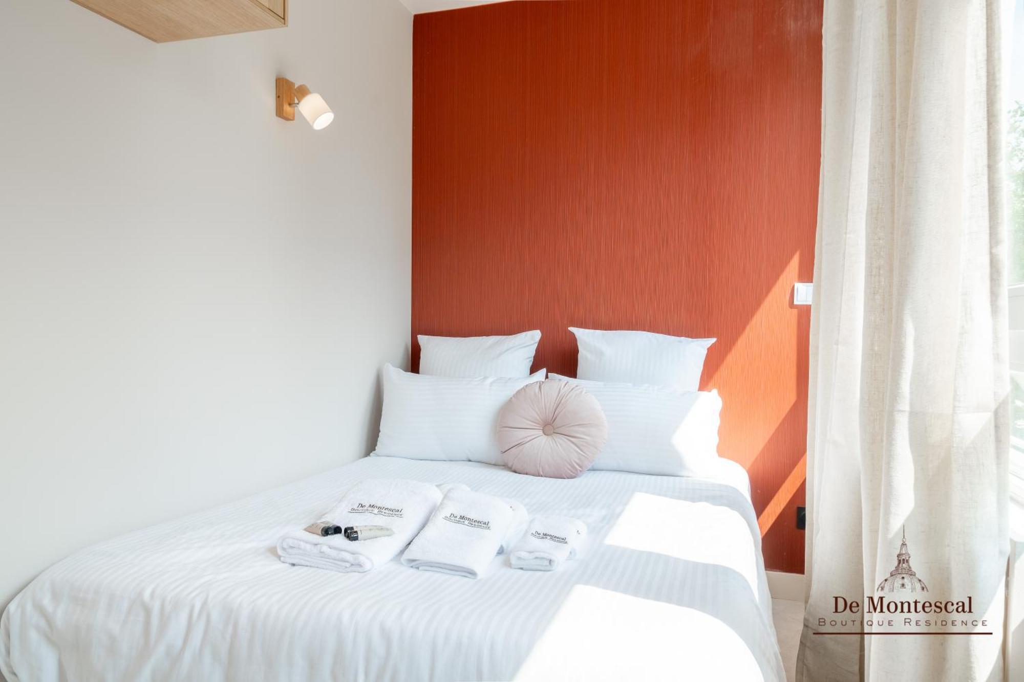 De Montescal - Hot Tub And Ac Cosy Apartment A Prime Location 40M2 Paris Exterior foto