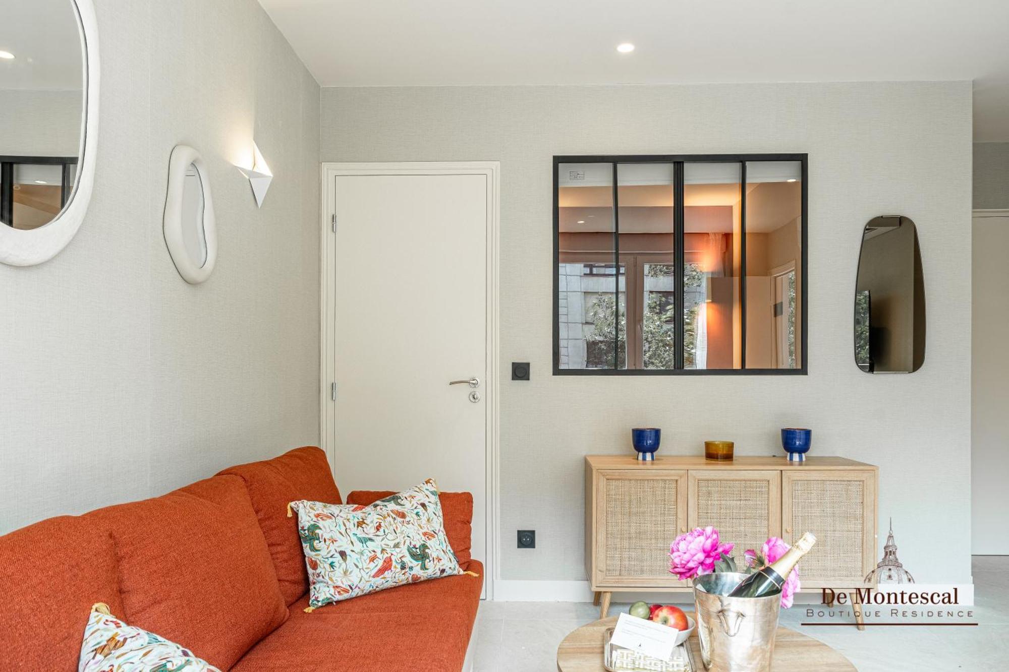 De Montescal - Hot Tub And Ac Cosy Apartment A Prime Location 40M2 Paris Exterior foto