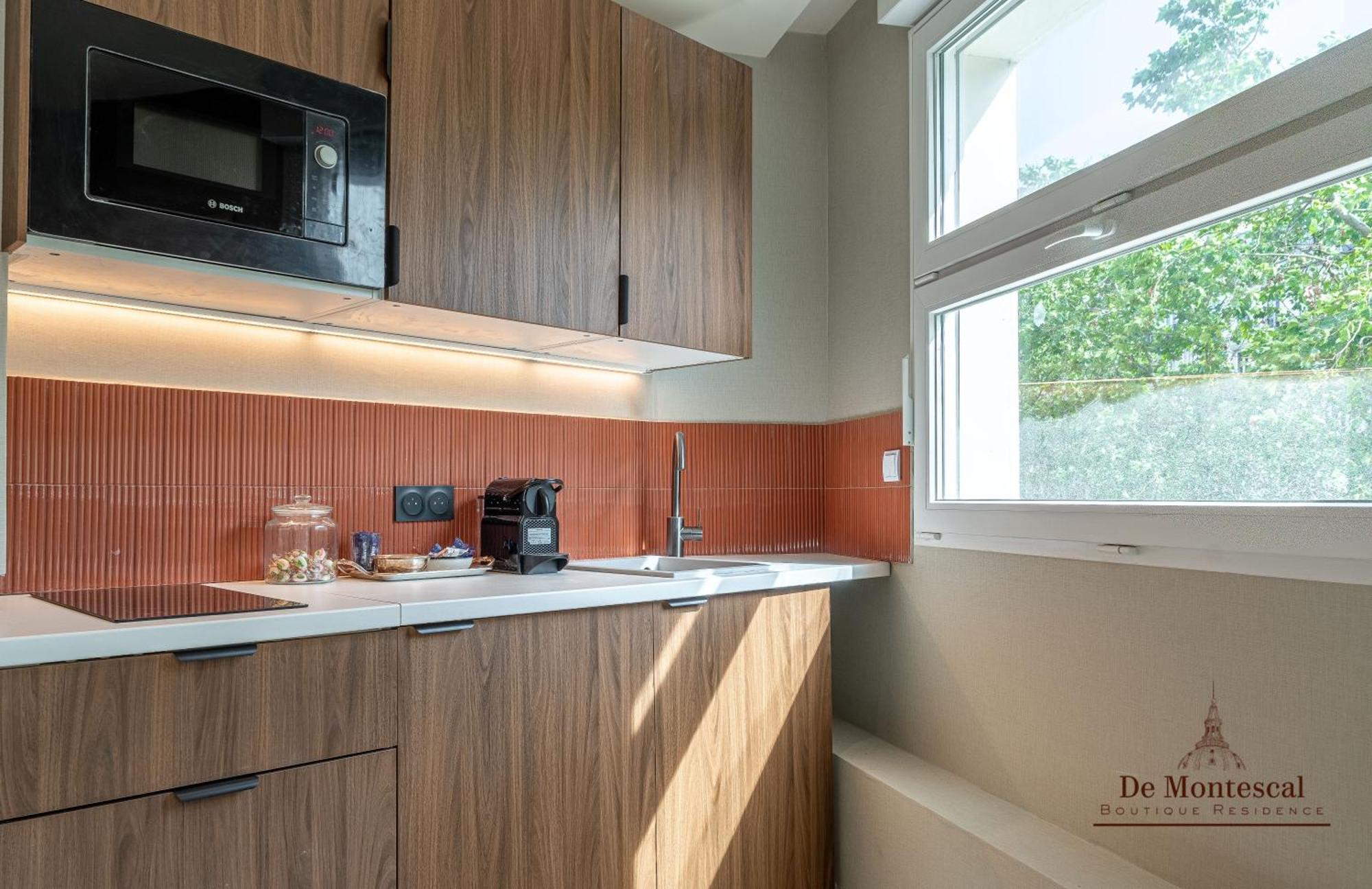 De Montescal - Hot Tub And Ac Cosy Apartment A Prime Location 40M2 Paris Exterior foto